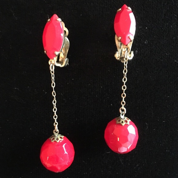 SOLD VTG Lewis Segal  Red Dangle Clip Earrings - Picture 3 of 7